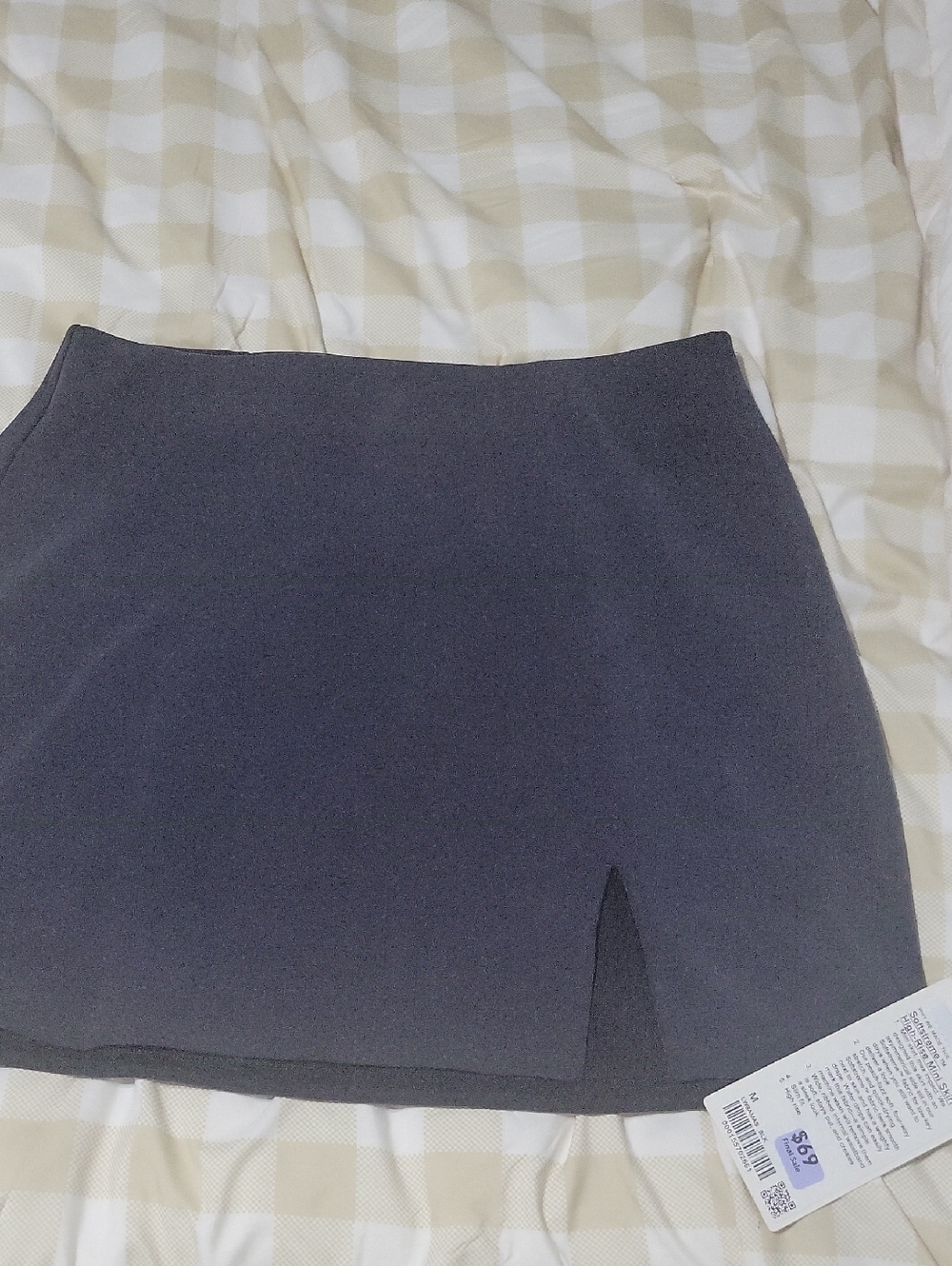 Lululemon Softstreme Women’s  Mini Skirt with Front Slit